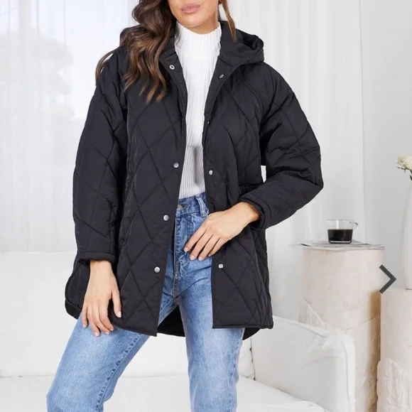 Light Quilted Cocoon Shaped Hooded Jacket - Picture 2 of 3